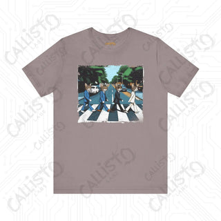 Men’s Humorous Shirt: Funny Cats Crossing the Street Design - Quirky Tee for Cat Lovers and Humor Enthusiasts