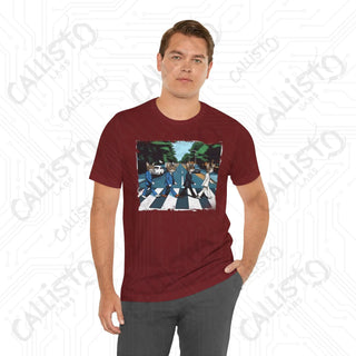 Men’s Humorous Shirt: Funny Cats Crossing the Street Design - Quirky Tee for Cat Lovers and Humor Enthusiasts - T-Shirt