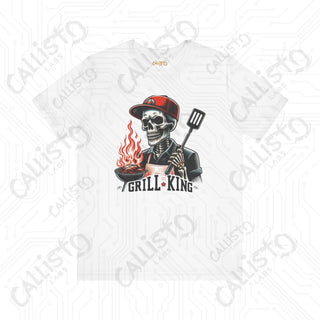 Men’s Funny ’Grill King’ Horror Skeleton Dad Graphic Shirt: Humorous BBQ Apparel for Grill Masters and Dads