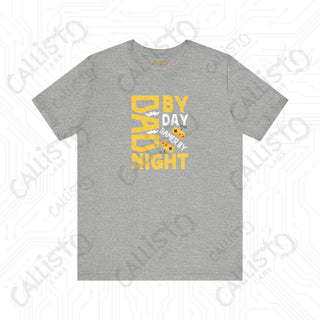 Men’s ’Dad by Day Gamer by Night’ Graphic Shirt: Fun and Stylish Tee for Gaming Dads - Perfect Gift Idea