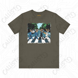 Men’s Humorous Shirt: Funny Cats Crossing the Street Design - Quirky Tee for Cat Lovers and Humor Enthusiasts - Army