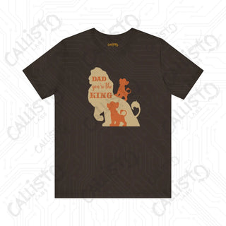 Men’s ’Dad You’re the King’ Lion and Cubs Graphic Shirt: Celebrate Fatherhood with this Majestic and