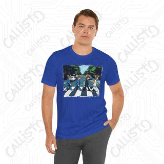 Men’s Humorous Shirt: Funny Cats Crossing the Street Design - Quirky Tee for Cat Lovers and Humor Enthusiasts - T-Shirt