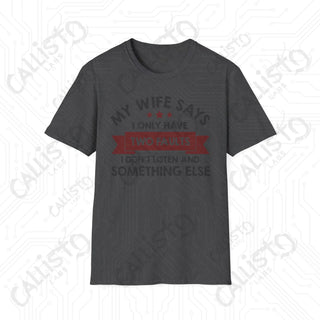 ’My Wife Says I Only Have Two Faults’ Sarcastic Mens Softstyle T-Shirt - Dark Heather / S