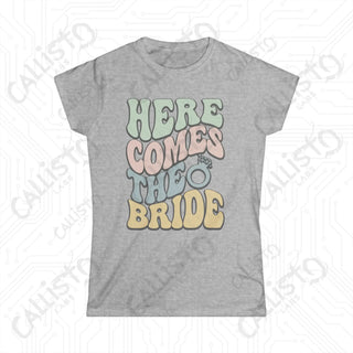 Retro Print ’Here Comes the Bride’ Matching Bridal Party Women’s Softstyle Tee - Sport Grey / S