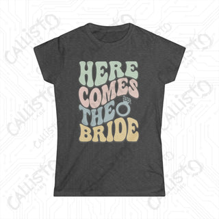 Retro Print ’Here Comes the Bride’ Matching Bridal Party Women’s Softstyle Tee - Dark Heather / S