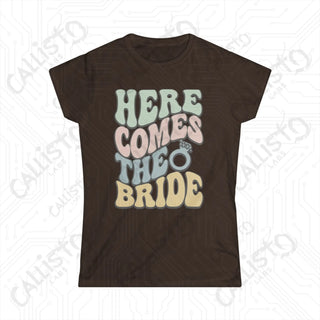 Retro Print ’Here Comes the Bride’ Matching Bridal Party Women’s Softstyle Tee - Dark Chocolate / XL